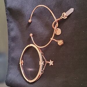 Rose gold colored bracelet duo
